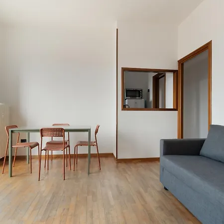 Guesthost - Comfy Balcony Flat Affori Mm3 Apartment Mailand